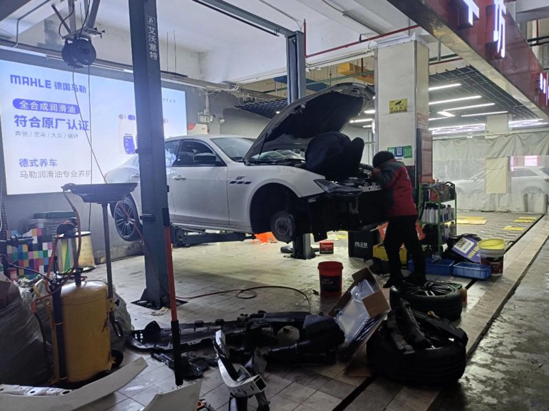 杭州的汽车维修：一场与时间赛跑的较量